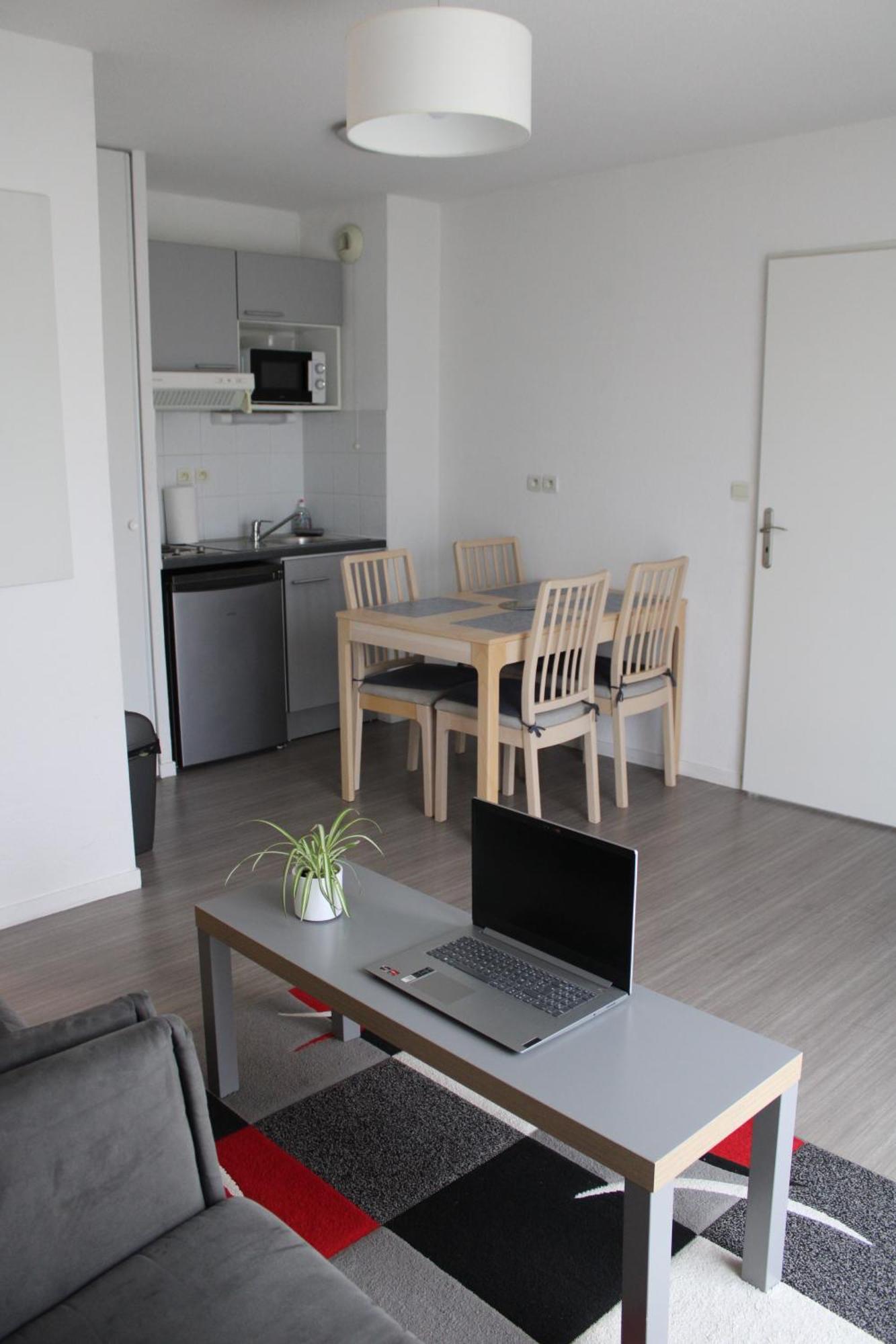 City Lodge Appart Hotel Niort Aparthotel